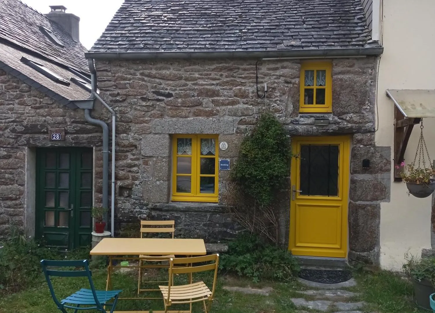 La Maison De Poupee Berrien France